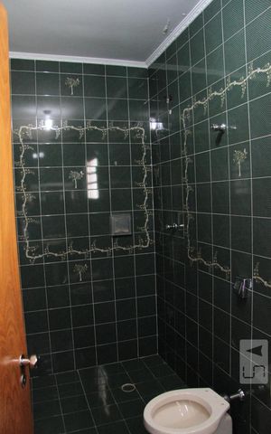 Casa à venda com 167m², 5 quartos e 2 vagasBanheiro Suite