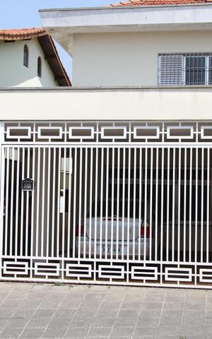 Casa à venda com 167m², 5 quartos e 2 vagasFachadda