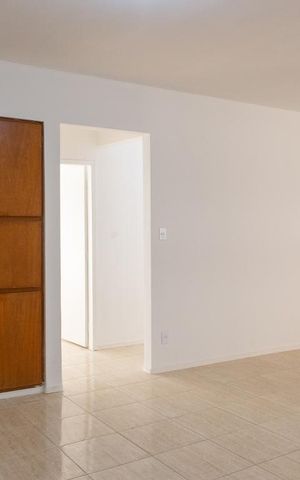 Apartamento à venda com 142m², 3 quartos e 1 vaga Apartamento à venda com 142m², 3 quartos e 1 vagaSala