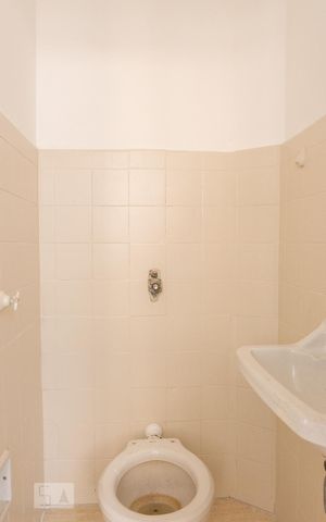 Apartamento à venda com 142m², 3 quartos e 1 vaga Apartamento à venda com 142m², 3 quartos e 1 vagaBanheiro de Serviço