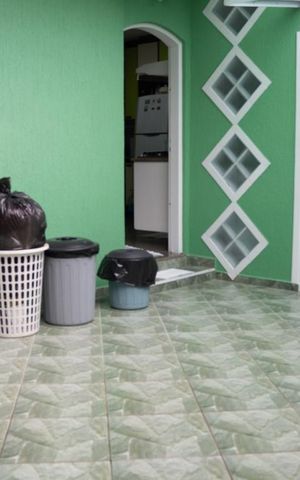 Casa à venda com 230m², 3 quartos e 2 vagasÁrea de Serviço