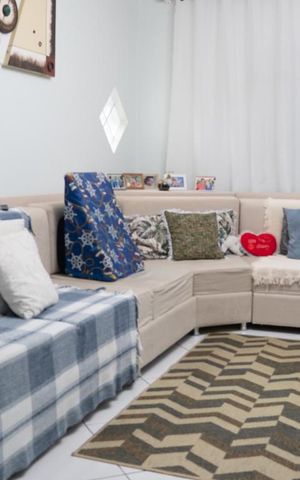 Casa à venda com 230m², 3 quartos e 2 vagasSala