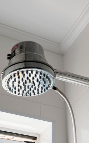 Casa à venda com 160m², 3 quartos e 2 vagasBanheiro