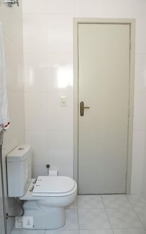 Casa à venda com 160m², 3 quartos e 2 vagasBanheiro