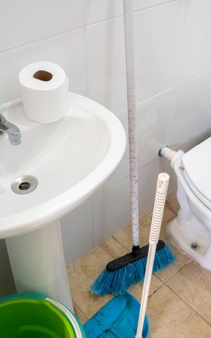 Casa à venda com 160m², 3 quartos e 2 vagasBanheiro de Serviço