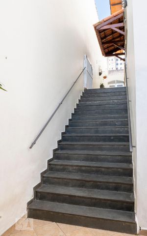 Casa à venda com 160m², 3 quartos e 2 vagasÁrea de Serviço