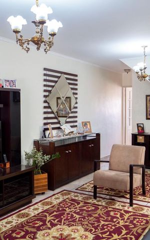 Casa à venda com 160m², 3 quartos e 2 vagasSala