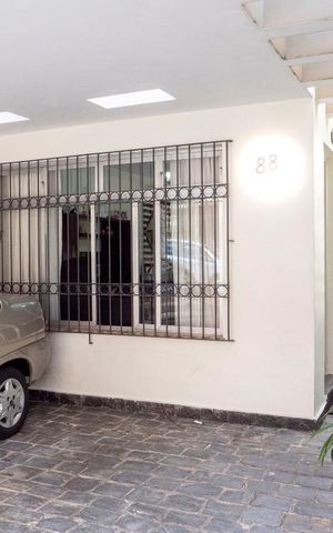 Casa à venda com 160m², 3 quartos e 2 vagasGaragem