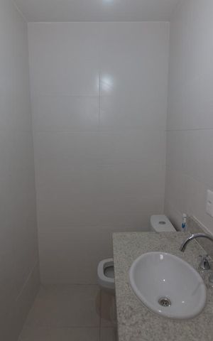 Apartamento à venda com 166m², 4 quartos e 2 vagas Apartamento à venda com 166m², 4 quartos e 2 vagasBanheiro da Suíte 2