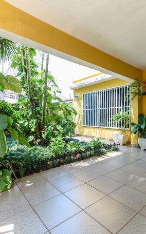 Casa à venda com 198m², 3 quartos e 2 vagas Casa à venda com 198m², 3 quartos e 2 vagasGaragem