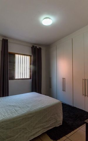 Casa à venda com 198m², 3 quartos e 2 vagas Casa à venda com 198m², 3 quartos e 2 vagasQuarto 1