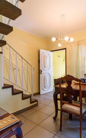 Casa à venda com 198m², 3 quartos e 2 vagas Casa à venda com 198m², 3 quartos e 2 vagasSala de Jantar