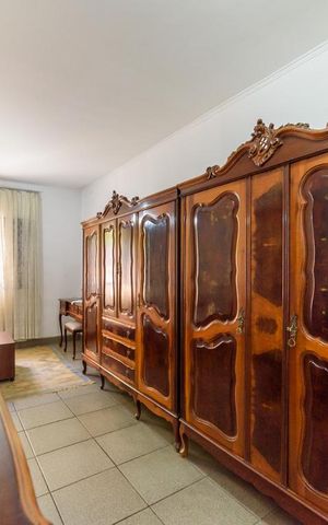 Casa à venda com 198m², 3 quartos e 2 vagas Casa à venda com 198m², 3 quartos e 2 vagasSuíte