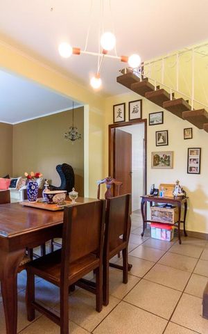 Casa à venda com 198m², 3 quartos e 2 vagas Casa à venda com 198m², 3 quartos e 2 vagasSala de Jantar