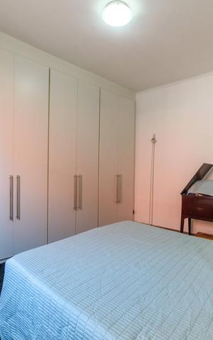 Casa à venda com 198m², 3 quartos e 2 vagas Casa à venda com 198m², 3 quartos e 2 vagasQuarto 1