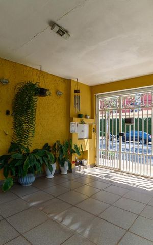 Casa à venda com 198m², 3 quartos e 2 vagas Casa à venda com 198m², 3 quartos e 2 vagasGaragem