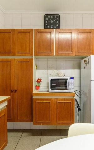 Casa à venda com 198m², 3 quartos e 2 vagas Casa à venda com 198m², 3 quartos e 2 vagasCozinha