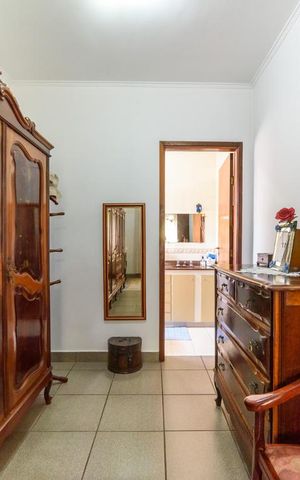 Casa à venda com 198m², 3 quartos e 2 vagas Casa à venda com 198m², 3 quartos e 2 vagasSuíte