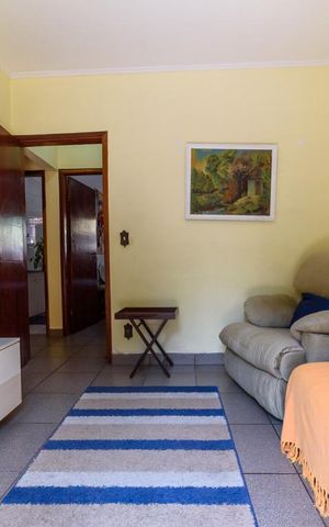Casa à venda com 198m², 3 quartos e 2 vagas Casa à venda com 198m², 3 quartos e 2 vagasQuarto 2