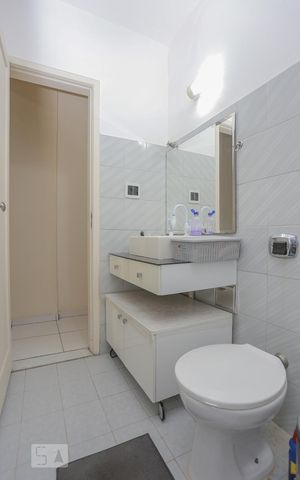 Apartamento à venda com 40m², 1 quarto e sem vagaBanheiro Social