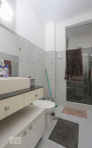 Apartamento à venda com 40m², 1 quarto e sem vagaBanheiro Social