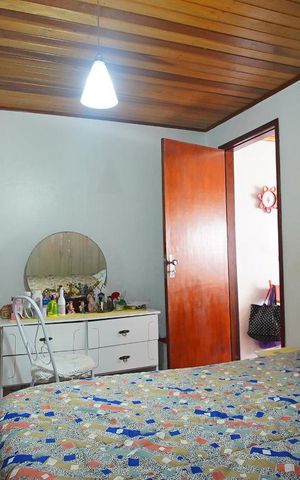 Casa à venda com 150m², 3 quartos e 4 vagasSuite