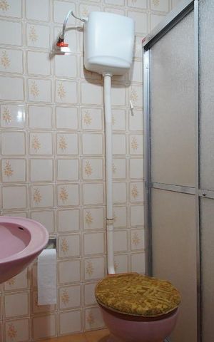 Casa à venda com 150m², 3 quartos e 4 vagasBanheiro