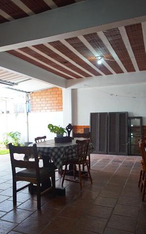 Casa à venda com 150m², 3 quartos e 4 vagasEspaço Gourmet