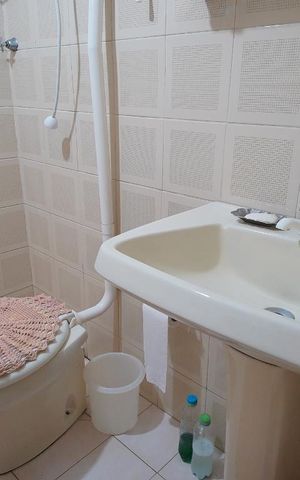 Casa à venda com 150m², 3 quartos e 4 vagasSuite - Banheiro