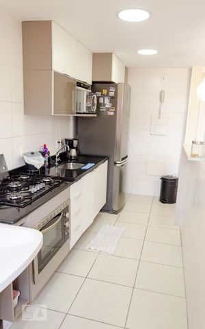 Apartamento à venda com 54m², 2 quartos e 1 vaga Apartamento à venda com 54m², 2 quartos e 1 vagaCozinha