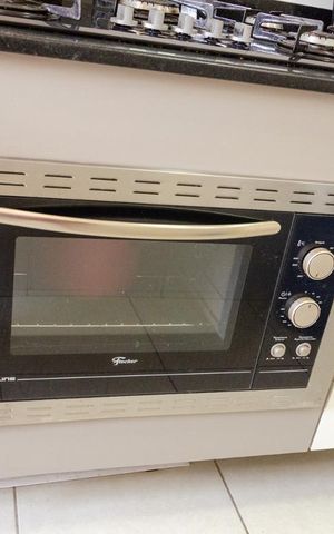 Apartamento à venda com 54m², 2 quartos e 1 vaga Apartamento à venda com 54m², 2 quartos e 1 vagaCozinha - forno