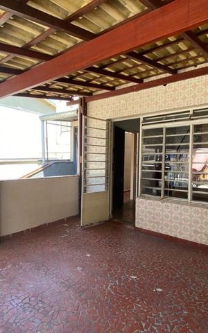 Casa à venda com 129m², 2 quartos e 2 vagas Casa à venda com 129m², 2 quartos e 2 vagasVaranda