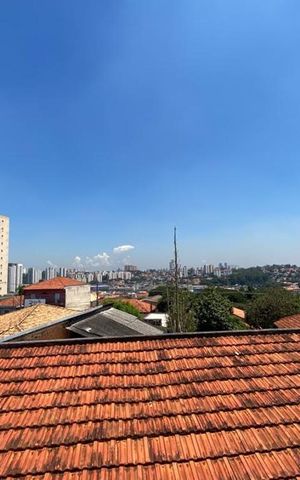 Casa à venda com 129m², 2 quartos e 2 vagas Casa à venda com 129m², 2 quartos e 2 vagasVista do Quarto 2