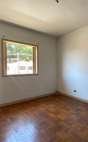 Casa à venda com 129m², 2 quartos e 2 vagas Casa à venda com 129m², 2 quartos e 2 vagasQuarto 1