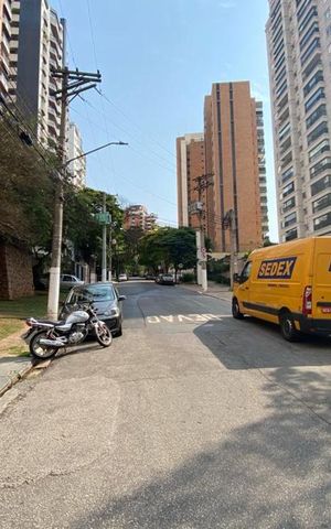 Apartamento à venda com 74m², 3 quartos e 2 vagas Apartamento à venda com 74m², 3 quartos e 2 vagasVista da Rua