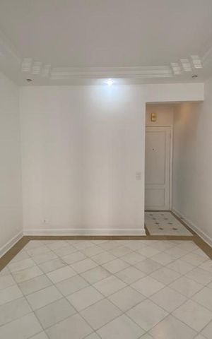 Apartamento à venda com 74m², 3 quartos e 2 vagas Apartamento à venda com 74m², 3 quartos e 2 vagasSala de Jantar