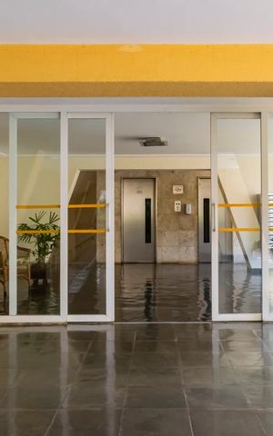 Apartamento à venda com 53m², 2 quartos e 1 vagaÁrea comum - Hall social