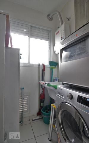 Apartamento para alugar com 67m², 2 quartos e 1 vagaÁrea de Serviço