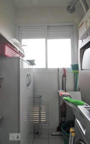 Apartamento para alugar com 67m², 2 quartos e 1 vagaÁrea de Serviço