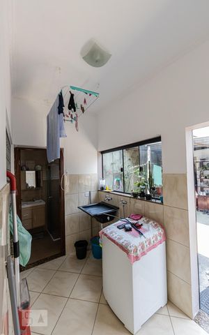 Casa para alugar com 100m², 1 quarto e sem vaga Casa para alugar com 100m², 1 quarto e sem vagaÁrea de Serviço