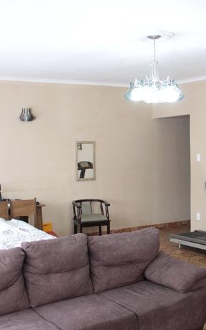 Casa à venda com 500m², 2 quartos e 1 vagaSala 
