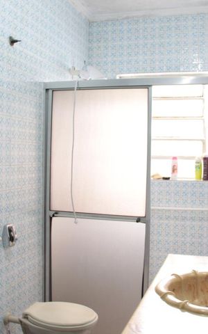Casa à venda com 500m², 2 quartos e 1 vagaBanheiro