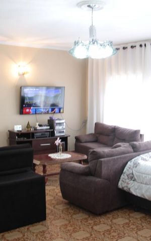 Casa à venda com 500m², 2 quartos e 1 vagaSala 