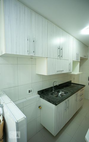Apartamento à venda com 68m², 3 quartos e 2 vagas Apartamento à venda com 68m², 3 quartos e 2 vagasCozinha