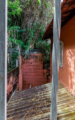 Casa à venda com 192m², 4 quartos e 3 vagas Casa à venda com 192m², 4 quartos e 3 vagasVista do quarto 2