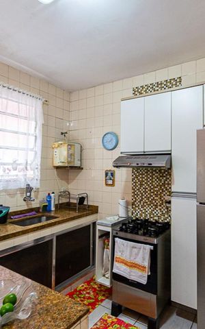 Casa à venda com 192m², 4 quartos e 3 vagas Casa à venda com 192m², 4 quartos e 3 vagasCozinha