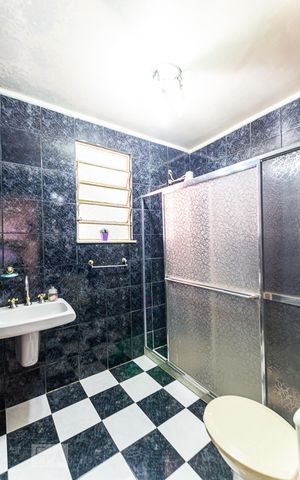 Casa à venda com 192m², 4 quartos e 3 vagas Casa à venda com 192m², 4 quartos e 3 vagasBanheiro Social