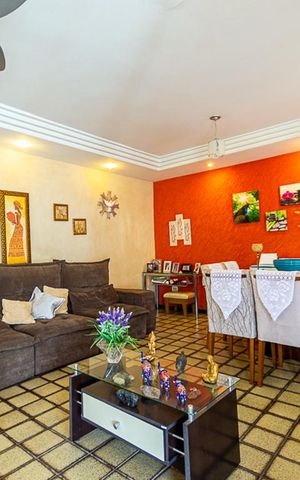 Casa à venda com 192m², 4 quartos e 3 vagas Casa à venda com 192m², 4 quartos e 3 vagasSala