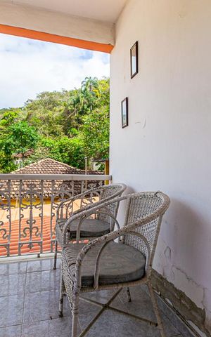 Casa à venda com 192m², 4 quartos e 3 vagas Casa à venda com 192m², 4 quartos e 3 vagasVaranda da Suite