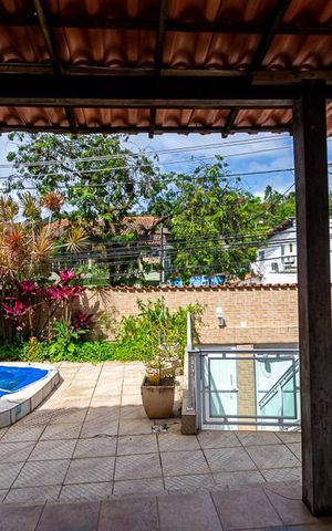 Casa à venda com 192m², 4 quartos e 3 vagas Casa à venda com 192m², 4 quartos e 3 vagasVista da Sala